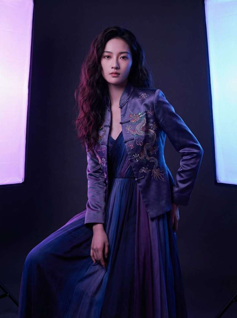 落地窗前艺术摄影视频